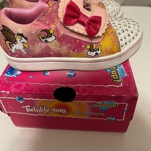 Skechers twinkle toes girl sneakers size  9